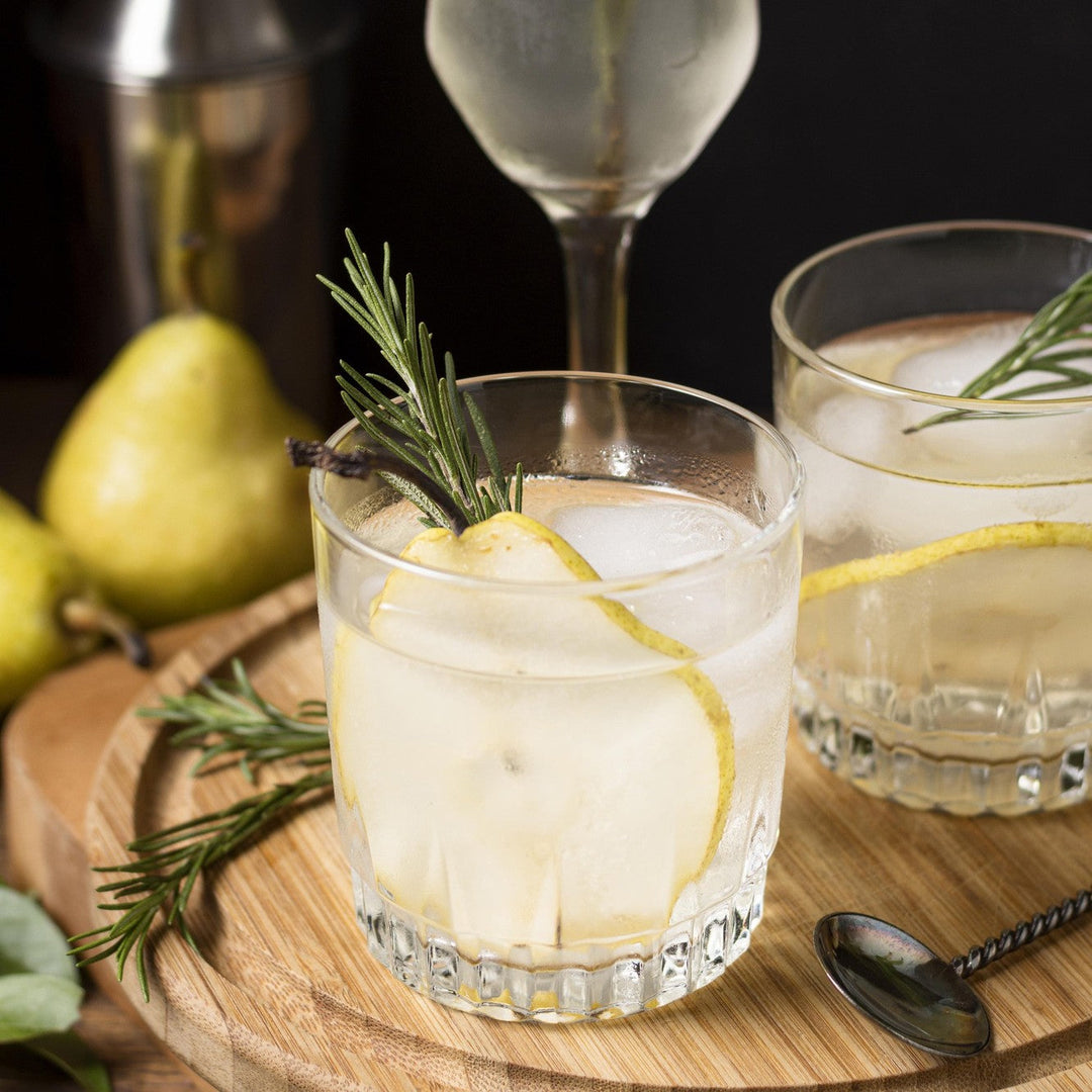 gin & tonic cocktail, spirits